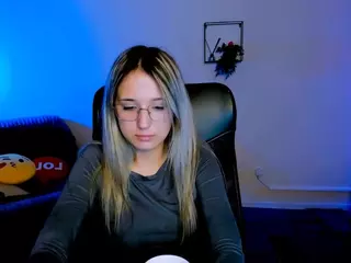 crystal-monroe's Live Sex Cam Show