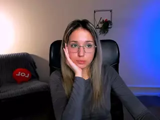 crystal-monroe's Live Sex Cam Show