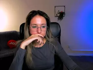 crystal-monroe's Live Sex Cam Show