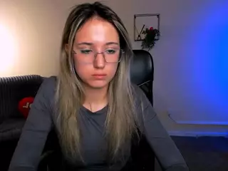 crystal-monroe's Live Sex Cam Show