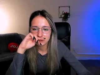crystal-monroe's Live Sex Cam Show