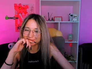 crystal-monroe's Live Sex Cam Show