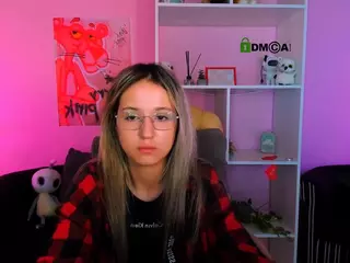 crystal-monroe's Live Sex Cam Show