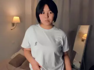 DaisyBierly's Live Sex Cam Show
