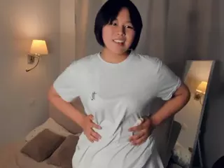DaisyBierly's Live Sex Cam Show