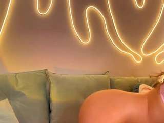 evacolins live cam profile