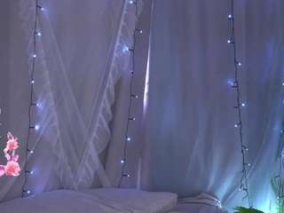 falineappleberry's CamSoda show and profile