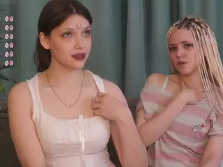 Luna and TIffany's Live Sex Cam Show