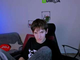 hot-dominic
