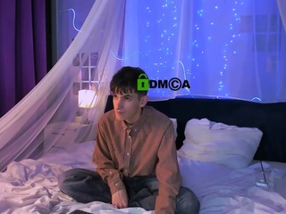 hot-dominic