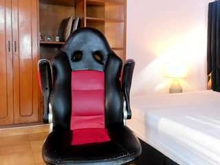 Mia-Kinky