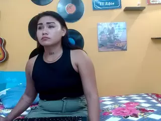 michelldragon21's Live Sex Cam Show
