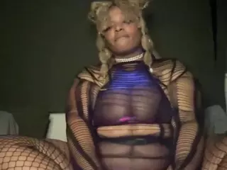 RuetheWaning's Live Sex Cam Show