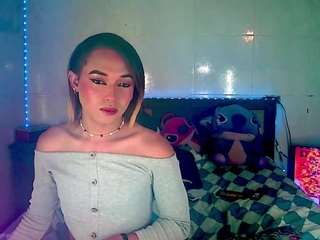 ALEXAXTREME1 live webcam on Soda Cams
