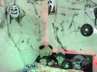 alexaxtreme1's live room