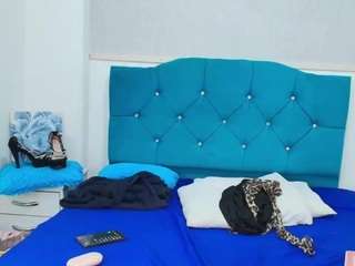 alicee-moonn webcam