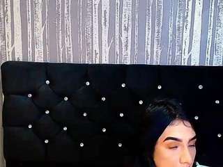 alicee-moonn live cam profile