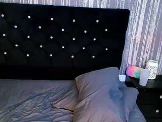 alicee-moonn Live Webcam on CamSoda