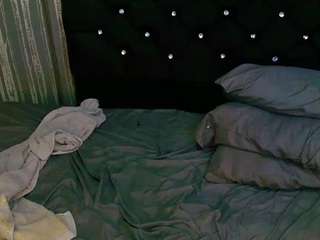 alicee-moonn webcam
