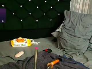 alicee-moonn webcam