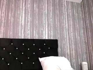 alicee-moonn webcam