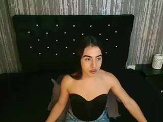 alicee-moonn Live Webcam on CamSoda