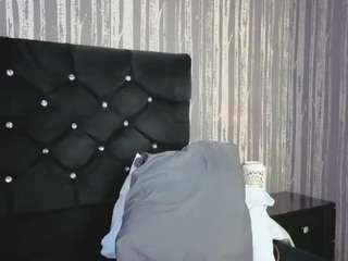 alicee-moonn live webcam show