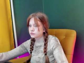  alisa-young chat room