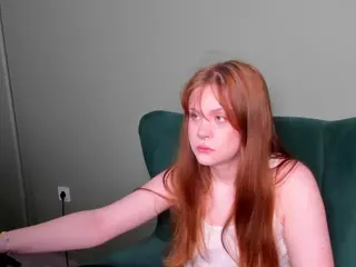 Alisa-Young's Live Sex Cam Show