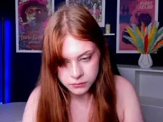 Alisa-Young's Live Sex Cam Show