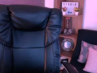 arianabelle2's Live Sex Cam Show