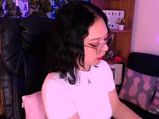 arianabelle2's Live Sex Cam Show