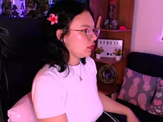 arianabelle2's Live Sex Cam Show