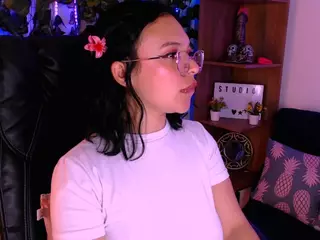 arianabelle2's Live Sex Cam Show