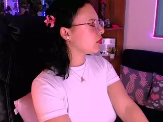 arianabelle2's Live Sex Cam Show