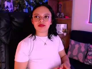 arianabelle2's Live Sex Cam Show