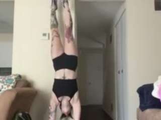 lets get weird before i hang with my friend [4636 tokens remaining]
