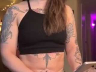 high tatted pawg [3333 tokens remaining]