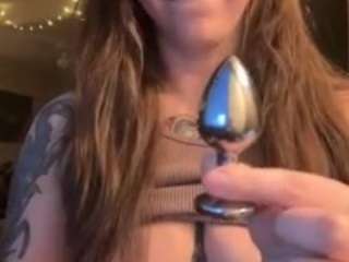 horny stoner alt girl, let’s talk(: [5936 tokens remaining]