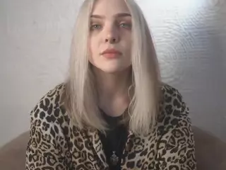 MarianElin's Live Sex Cam Show