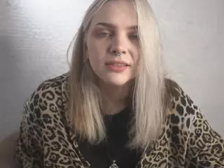 MarianElin's Live Sex Cam Show