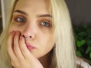 MarianElin's Live Sex Cam Show