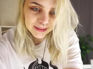 MarianElin's Live Sex Cam Show