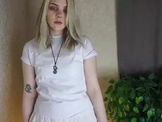MarianElin's Live Sex Cam Show