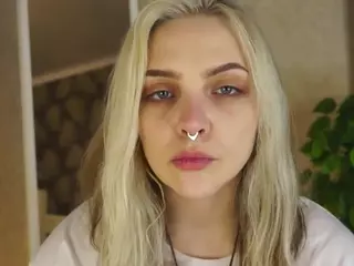 MarianElin's Live Sex Cam Show