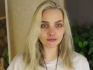 MarianElin's Live Sex Cam Show