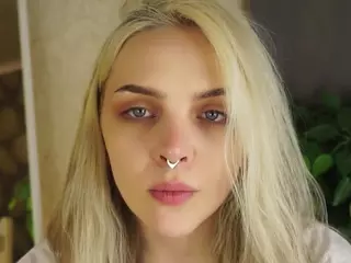 MarianElin's Live Sex Cam Show