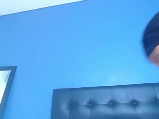 pervert-tiny-girl webcam