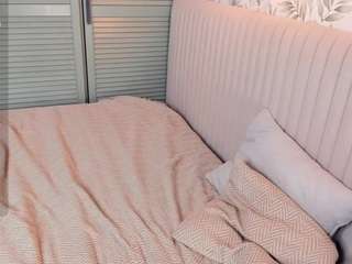 udelebraddy Live Webcam on CamSoda