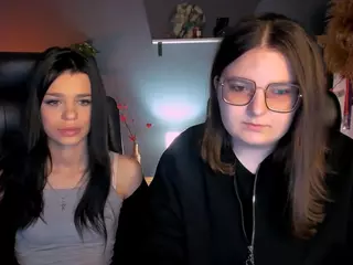 cherry-hugs's Live Sex Cam Show